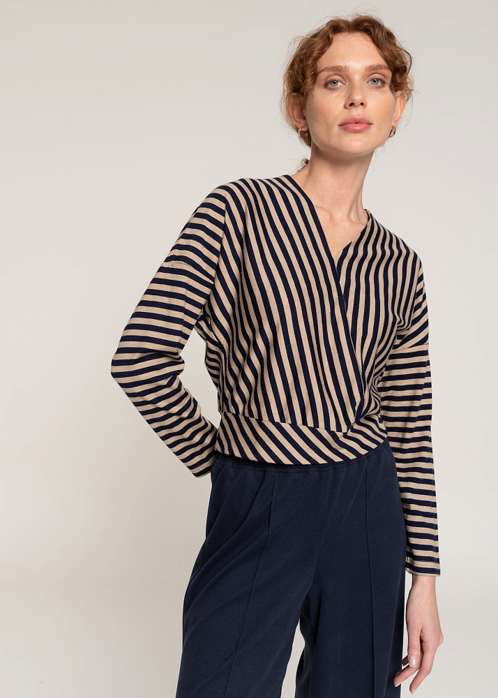 242959 Джемпер женский