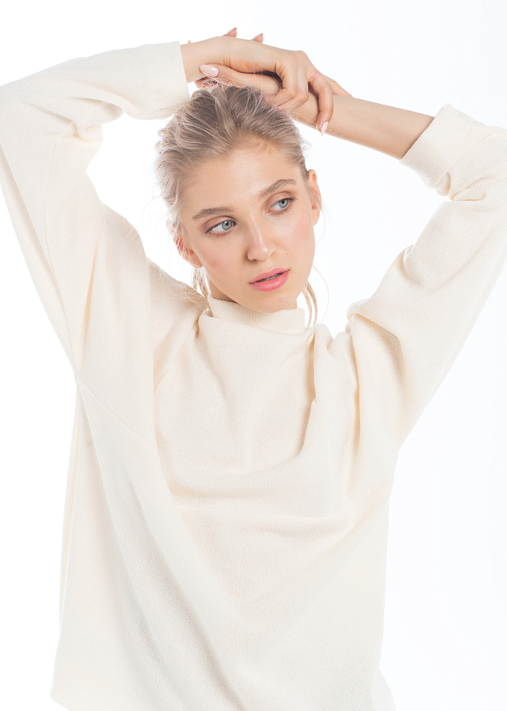 z82911  Джемпер женский